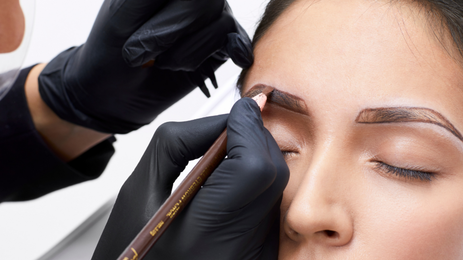 Brow Artist: chi è e cosa fa?